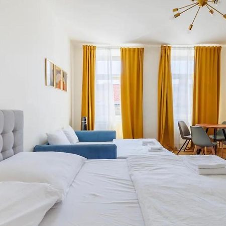 Apartment Near Hauptbahnhof - Kingsize Bed Bécs Kültér fotó